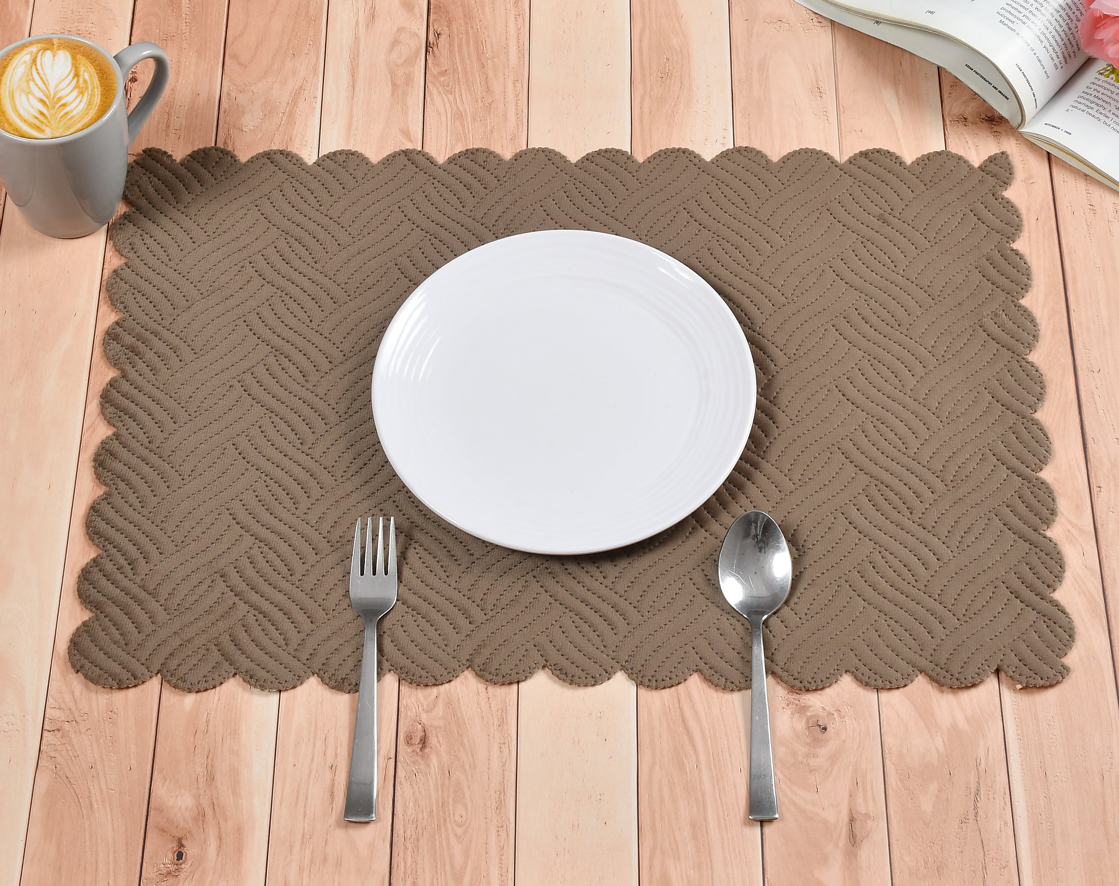 The Intellect Bazaar Velvet Quilted Mats Washable Mats for Dining Table Placemats Heat Resistant Dining Table Place Mats for Kitchen Coffee Table Wedding Party (12 x 18 Inch (Set of 4 Pieces)